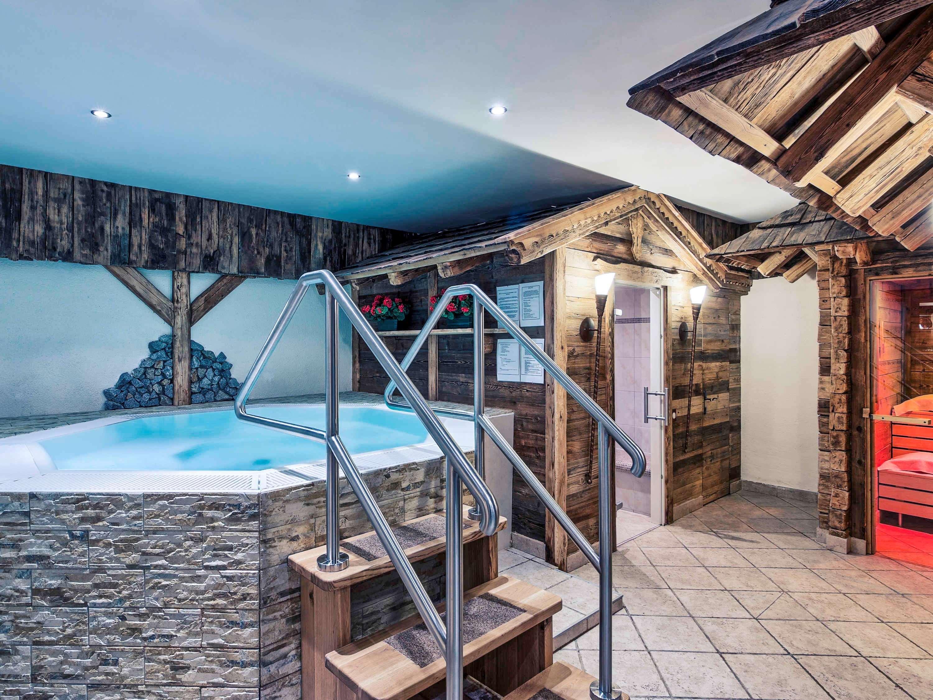 Mercure Sighisoara Binderbubi Hotel & Spa Exteriör bild