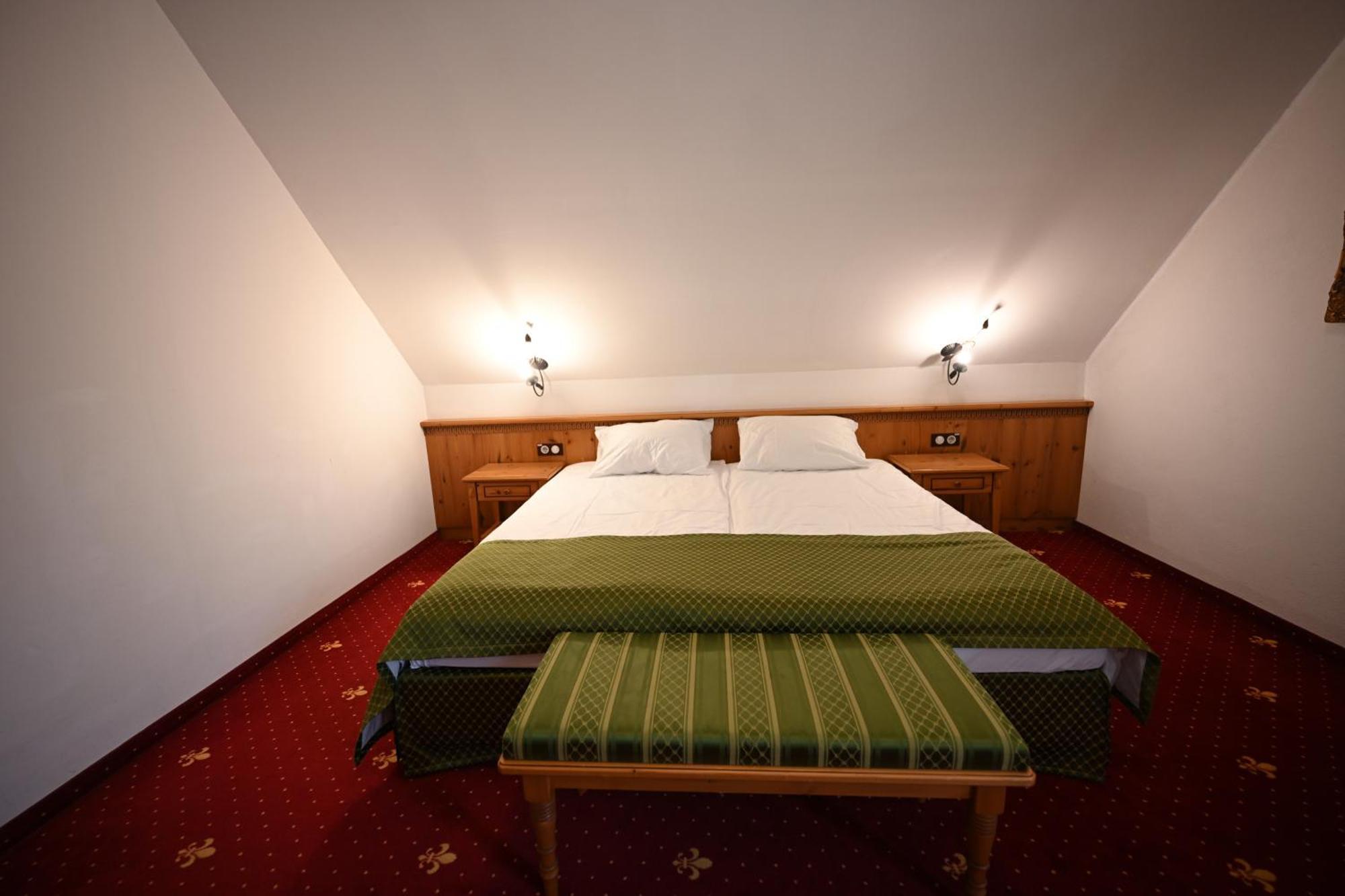 Mercure Sighisoara Binderbubi Hotel & Spa Exteriör bild