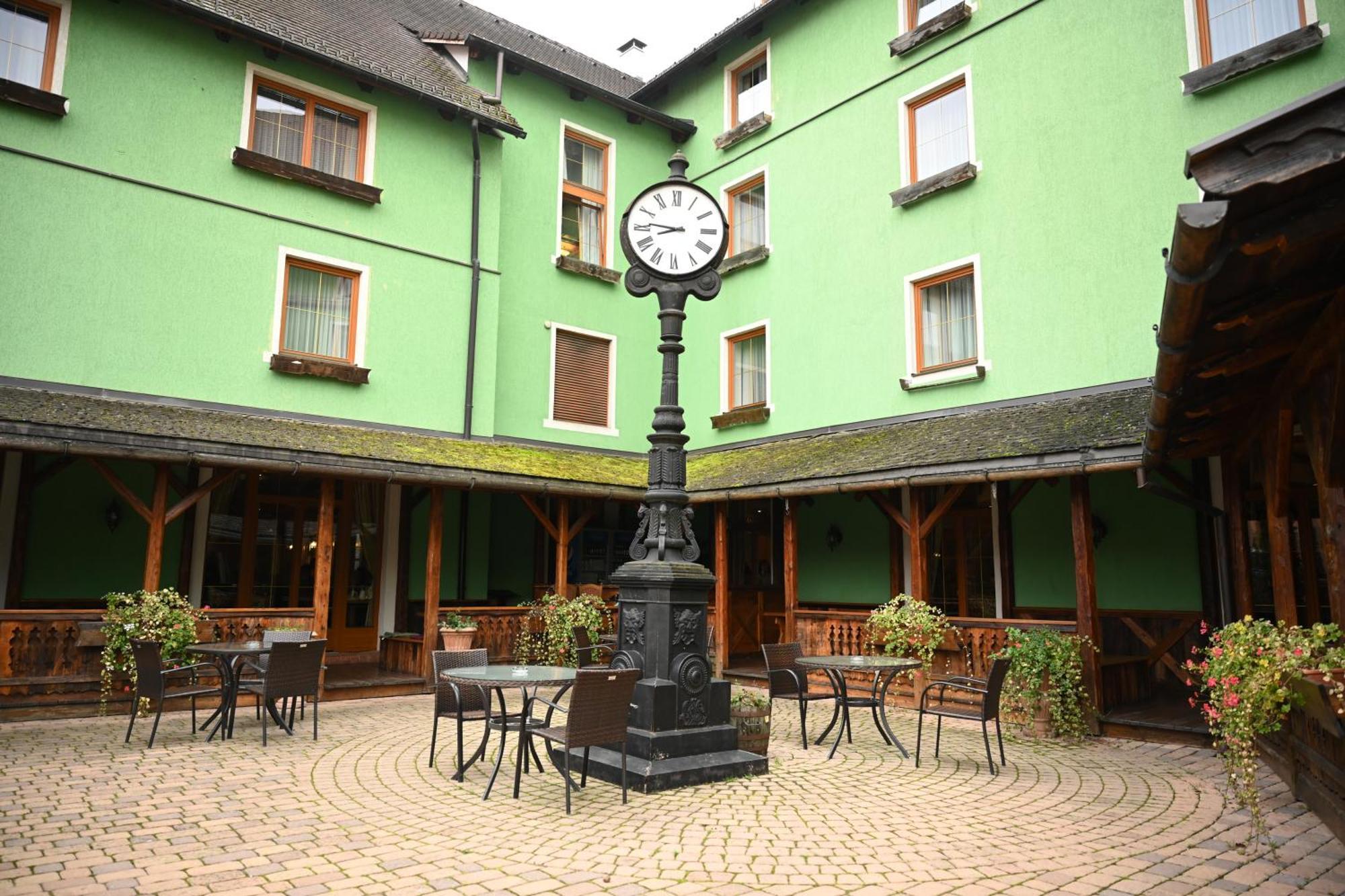 Mercure Sighisoara Binderbubi Hotel & Spa Exteriör bild