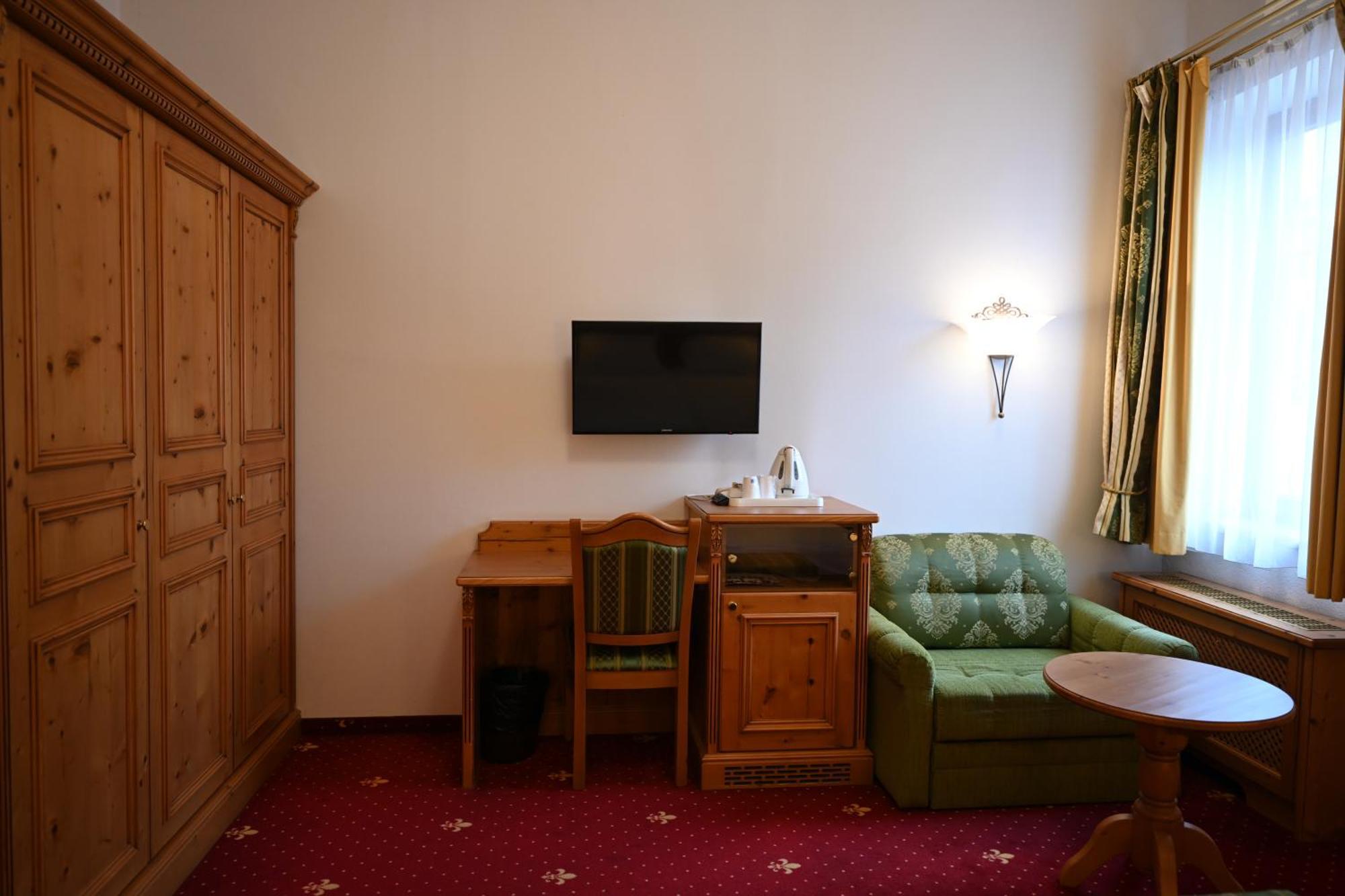 Mercure Sighisoara Binderbubi Hotel & Spa Exteriör bild